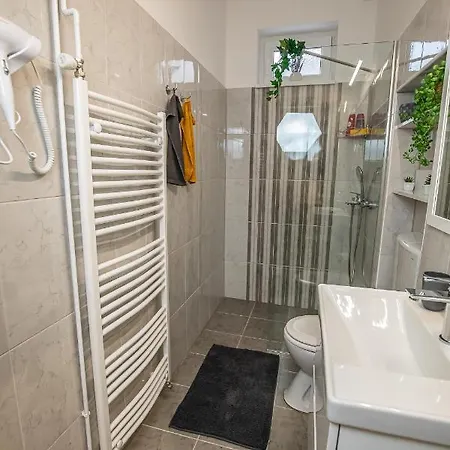 Cent-Room Apartman Ada Exterior photo